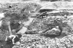 Batsford Furnace, excavating the phase 2 furnace: photo B. Herbert