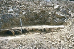 Layers of ore at Sharpthorne